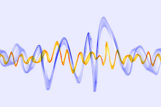 Il y'a une fréquence de résonance sous forme horizontale. Le fond de l'image est neutre.
